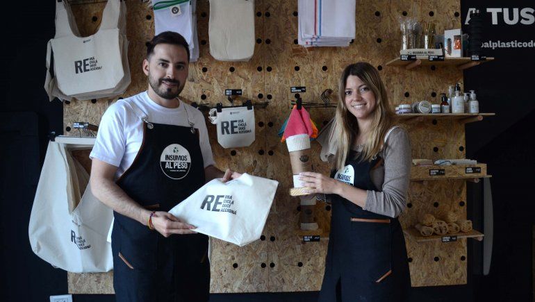 Sofía y Cristian abrieron hace una semana buscando concientizar en otro aspecto de la vida cotidiana.