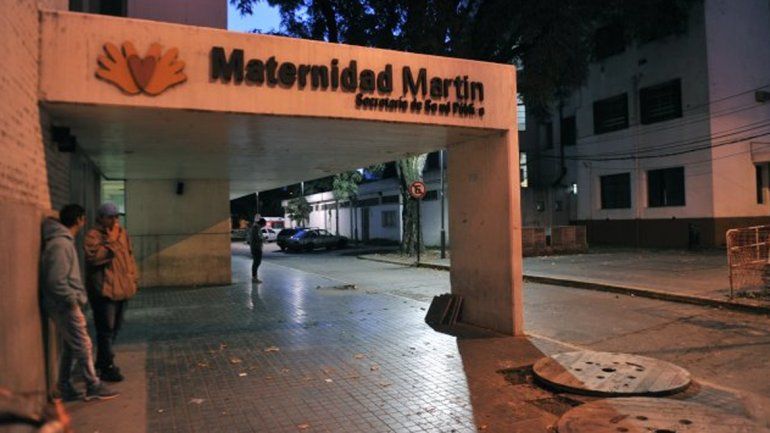 Bebé con traumatismo de cráneo al caer de incubadora