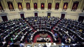 Congreso: extienden sesiones para tratar el tema barras