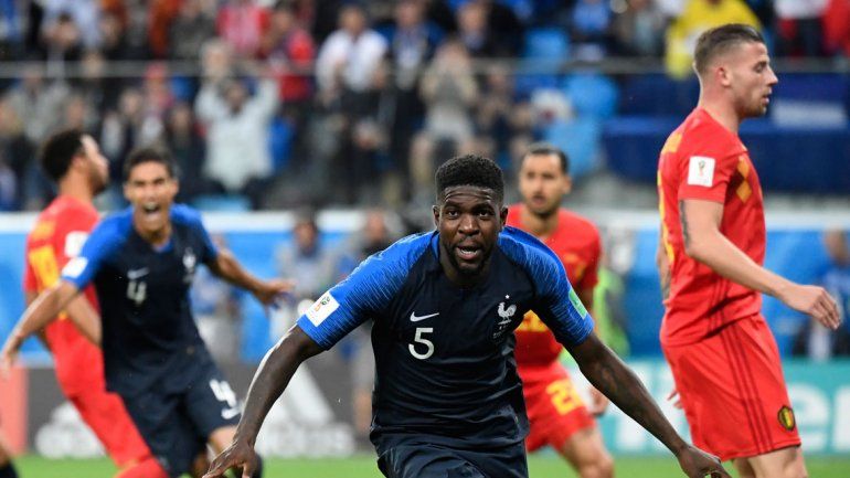 Ni Griezmann ni Mbappé: Umtiti fue el héroe de la semifinal. Convirtió el tanto con el que Francia accedió a su tercera final en 20 años.