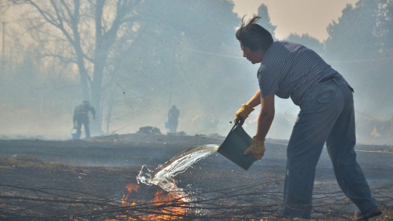 Postales de un día que se recordará para siempre. Las ráfagas destrozaron todo a su paso. Hubo todo tipo de inconvenientes tanto en la capital como en distintas localidades del interior.