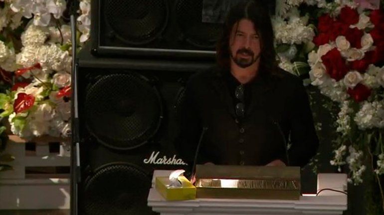 Lágrimas y risas en emotiva despedida a Lemmy