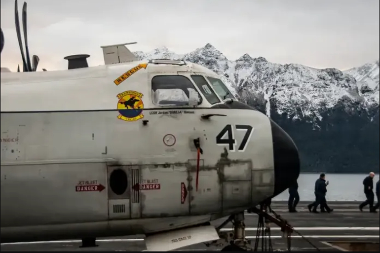El portaaviones USS Nimitz es el más antiguo en operación en la Armada de Estados Unidos y está previsto su retiro en marzo de 2027. El portaaviones USS Nimitz es el más antiguo en operación en la Armada de Estados Unidos y está previsto su retiro en marzo de 2027.