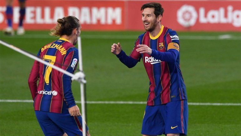 Con un golazo de Correa, Atlético Madrid recuperó la punta y el doblete y solidaridad de Messi