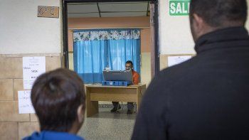 elecciones votacion escuela.jpg