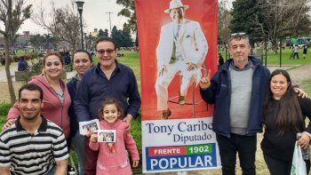tony caribe le pone sabor a la politica