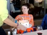Gimena Accardi siguió su cumple en Bodega Familia Schroeder