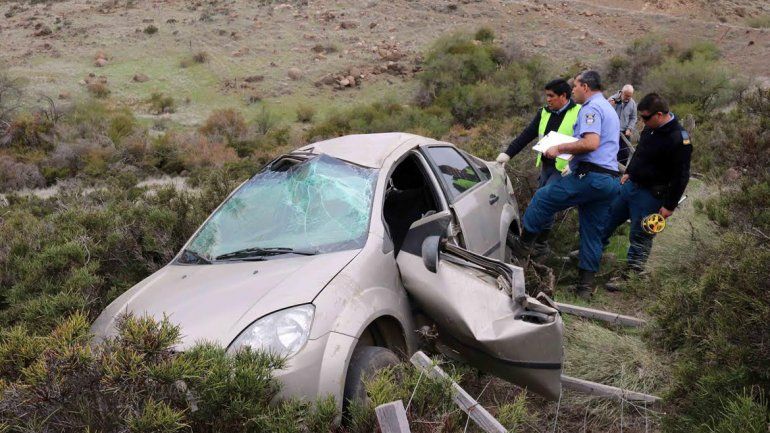 Se quedó dormido, desbarrancó y murió
