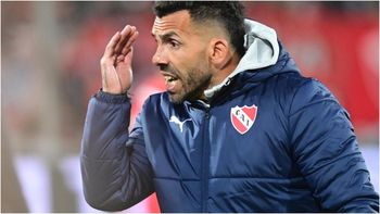 el defensor que carlos tevez echo de independiente a dias de empezar el torneo el defensor que carlos tevez echo de independiente a dias de empezar el torneo
