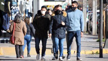 SFP Gente barbijos movimiento centro (1).JPG