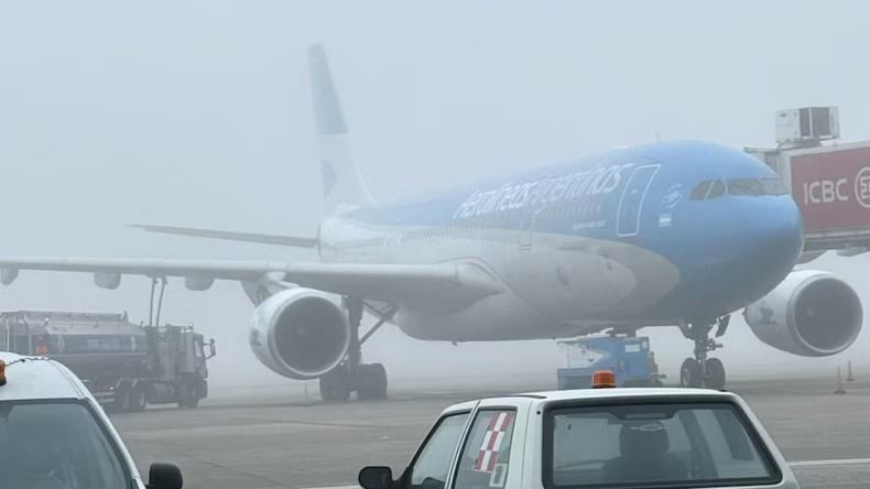 Siguen las complicaciones por la niebla en CABA