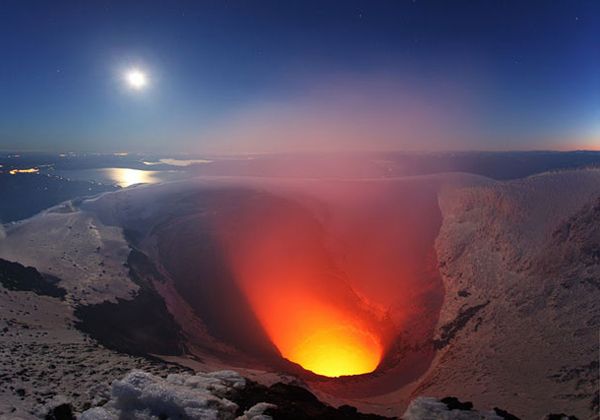 El volcán Villarrica dio señales de una inminente erupción