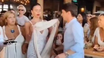 enojo del joven que se viralizo por querer besar a karina jelinek: iniciara acciones legales por difamacion enojo del joven que se viralizo por querer besar a karina jelinek: iniciara acciones legales por difamacion