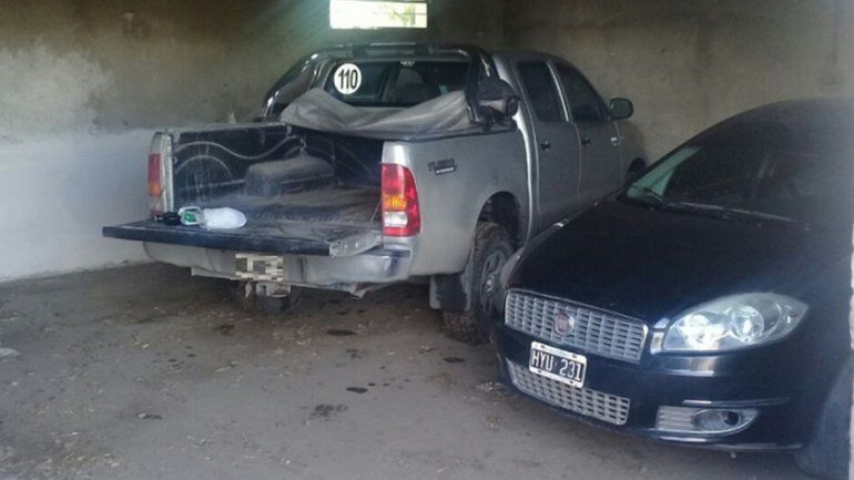 La camioneta estaba en un galpón