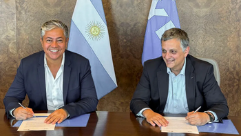 YPF tiene la intención de incorporarse al plan de becas. YPF tiene la intención de incorporarse al plan de becas.