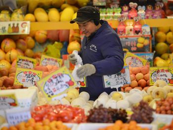 ¿cual es la fruta que hoy en china se vende a 35 dolares el kilo?