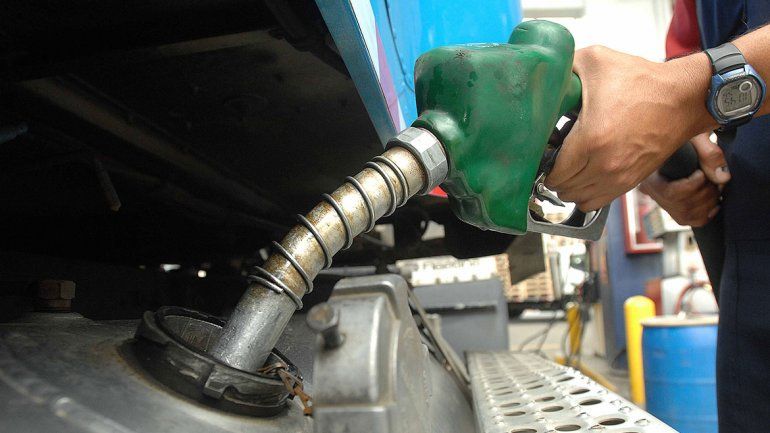Pereyra sospecha del autodespacho de combustibles