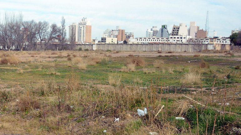 Por el dólar, está en jaque el desarrollo de la ex U9