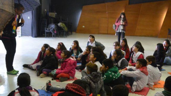 Otro día de cuentos para chicos: comenzó la tradicional propuesta
