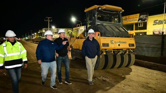 Gaido recorrió la obra en Avenida Mosconi y se inicia una etapa clave: así son los trabajos durante la madrugada
