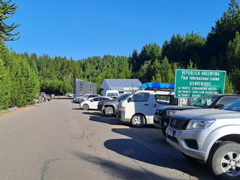 El marplatense regresó al país con la casilla rodante floja de papeles por el paso Icalma.