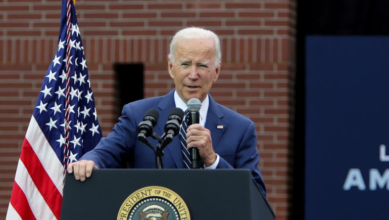 Joe Biden busca ampliar el programa Medicare