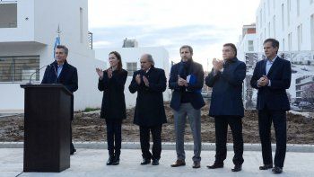Mauricio Macri, ayer, al anunciar el nuevo plan de viviendas desde Ezeiza.