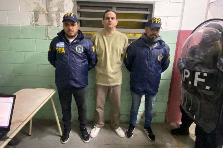 El venezolano Guillermo Rafael Boscán Bracho, al ser allanada su celda del Complejo Penitenciario Federal I de Ezeiza meses atrás. El venezolano Guillermo Rafael Boscán Bracho, al ser allanada su celda del Complejo Penitenciario Federal I de Ezeiza meses atrás.