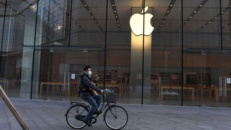 Apple bajó la venta y la producción de iPhones