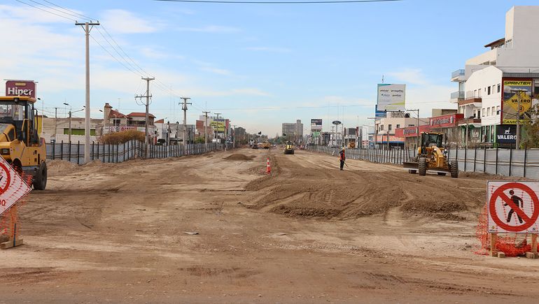 Avenida Mosconi: suman un nuevo tramo y la obra ya va de los puentes hasta Gatica