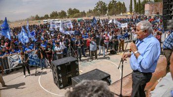 Los petroleros acuerdan un 30% de aumento salarial