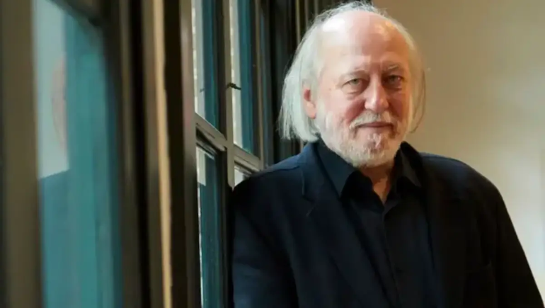 Quién es el escritor húngaro que ganó el Premio Nobel de Literatura