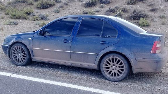Le sacan el auto por manejar sin licencia