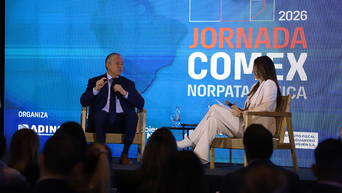 Rolando Figueroa en la jornada COMEX: Lo que recibe Neuquén para las arcas provinciales es todo costo