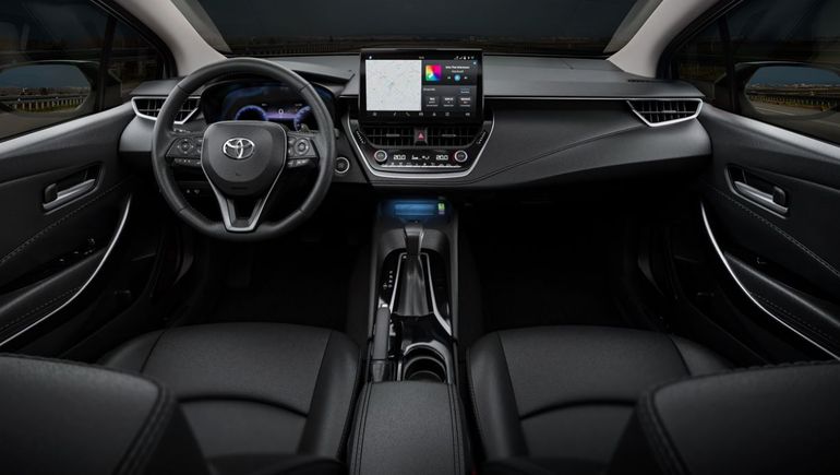 Amplio y tecnológico, así es el interior del Toyota Corolla. Foto: Toyota.