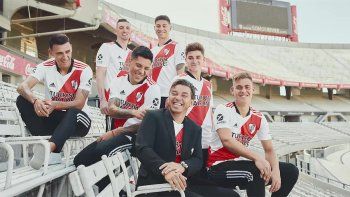 Grandeza, la campaña de Adidas con la nueva camiseta de River Plate. Grandeza, la campaña de Adidas con la nueva camiseta de River Plate.