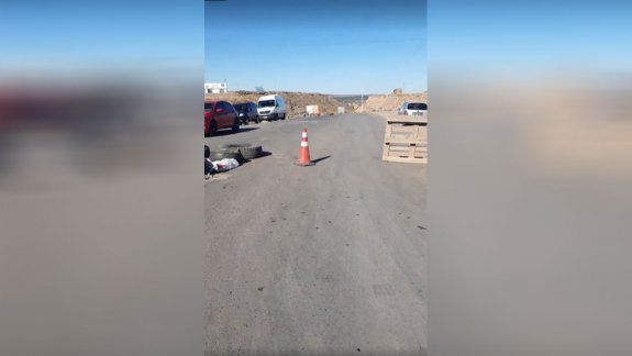 Añelo: los camioneros abandonaron el corte por un camino alternativo