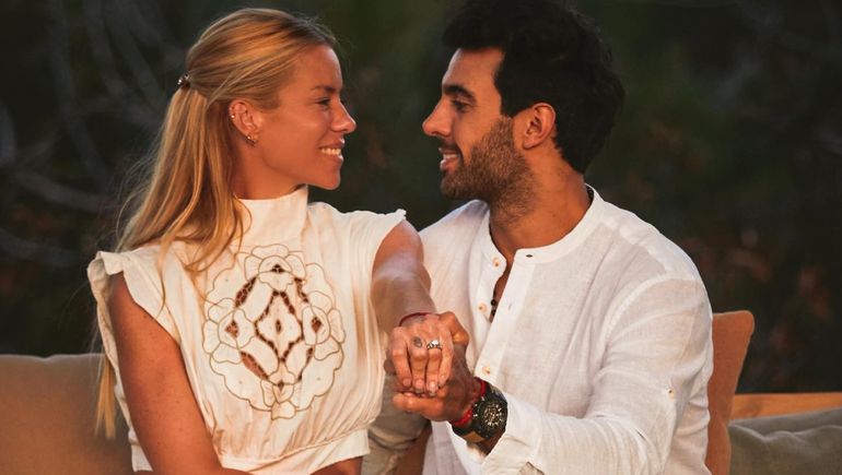 Nicole Neumann y Manu Urcera dan el sí por civil