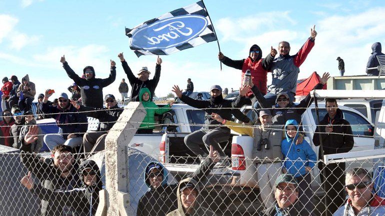 La segunda fecha del TC se corrió en Centenario y miles de personas disfrutaron de la fiesta.