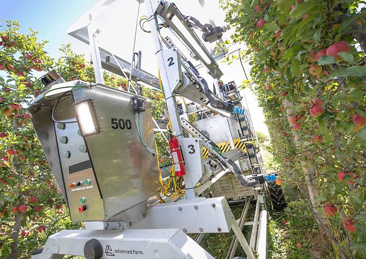 La nueva tecnología ya se utiliza en explotaciones comerciales de Estados Unidos, Italia y Chile, donde demuestra su capacidad para enfrentar la escasez de mano de obra y mejorar la calidad de la cosecha. La nueva tecnología ya se utiliza en explotaciones comerciales de Estados Unidos, Italia y Chile, donde demuestra su capacidad para enfrentar la escasez de mano de obra y mejorar la calidad de la cosecha.