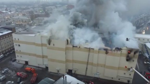 Ya son más de 60 los muertos por el incendio de un shopping