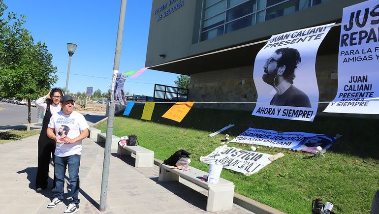 Se cumplieron 20 meses del asesinato de Juan Caliani y su familia y amigos hicieron un homenaje.