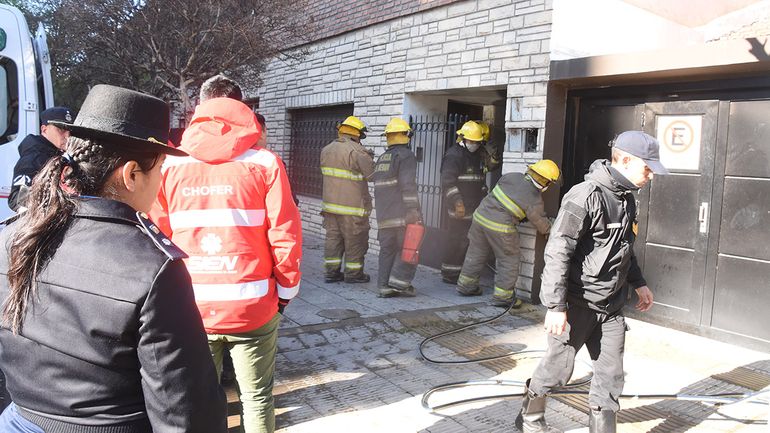 Amenazaba con hacer volar todo y tuvieron que entrar a la fuerza