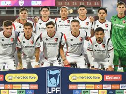 Newells cayó 5-0 ante Lanús. Newells cayó 5-0 ante Lanús.