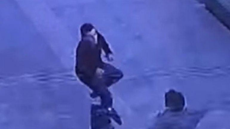 Motochorro fue atrapado por vecinos tras robar