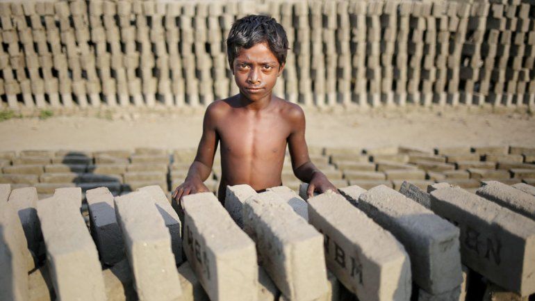 La India y China son los países con mayor cantidad de gente que vive actualmente bajo alguna forma de esclavitud moderna.