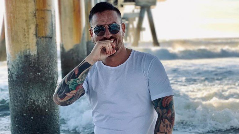 Besos con la amiga de su ex