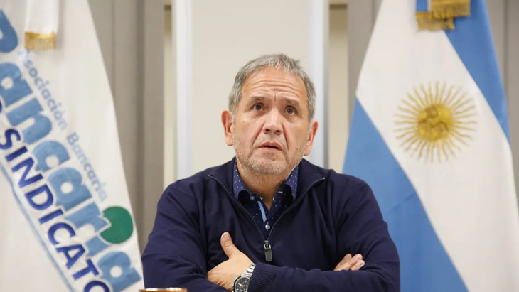 Sergio Palazzo, luego de tomar conocimiento de fuentes del mismo Banco Central (BCRA), pidió informes sobre el traslado del oro. Sergio Palazzo, luego de tomar conocimiento de fuentes del mismo Banco Central (BCRA), pidió informes sobre el traslado del oro.