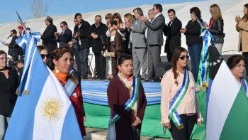 catriel cumplio 102 anos y weretilneck encabezo el festejo catriel cumplio 102 anos y weretilneck encabezo el festejo