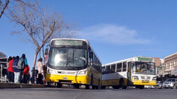 El Concejo Deliberante quiere ser el árbitro de la tarifa de colectivos en Neuquén.
